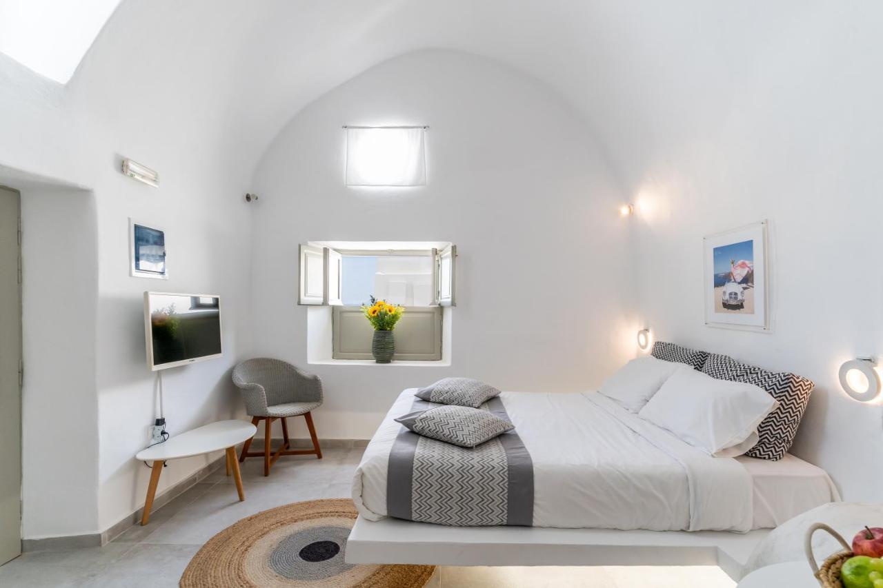 Vogue Suites Oia  Exterior photo
