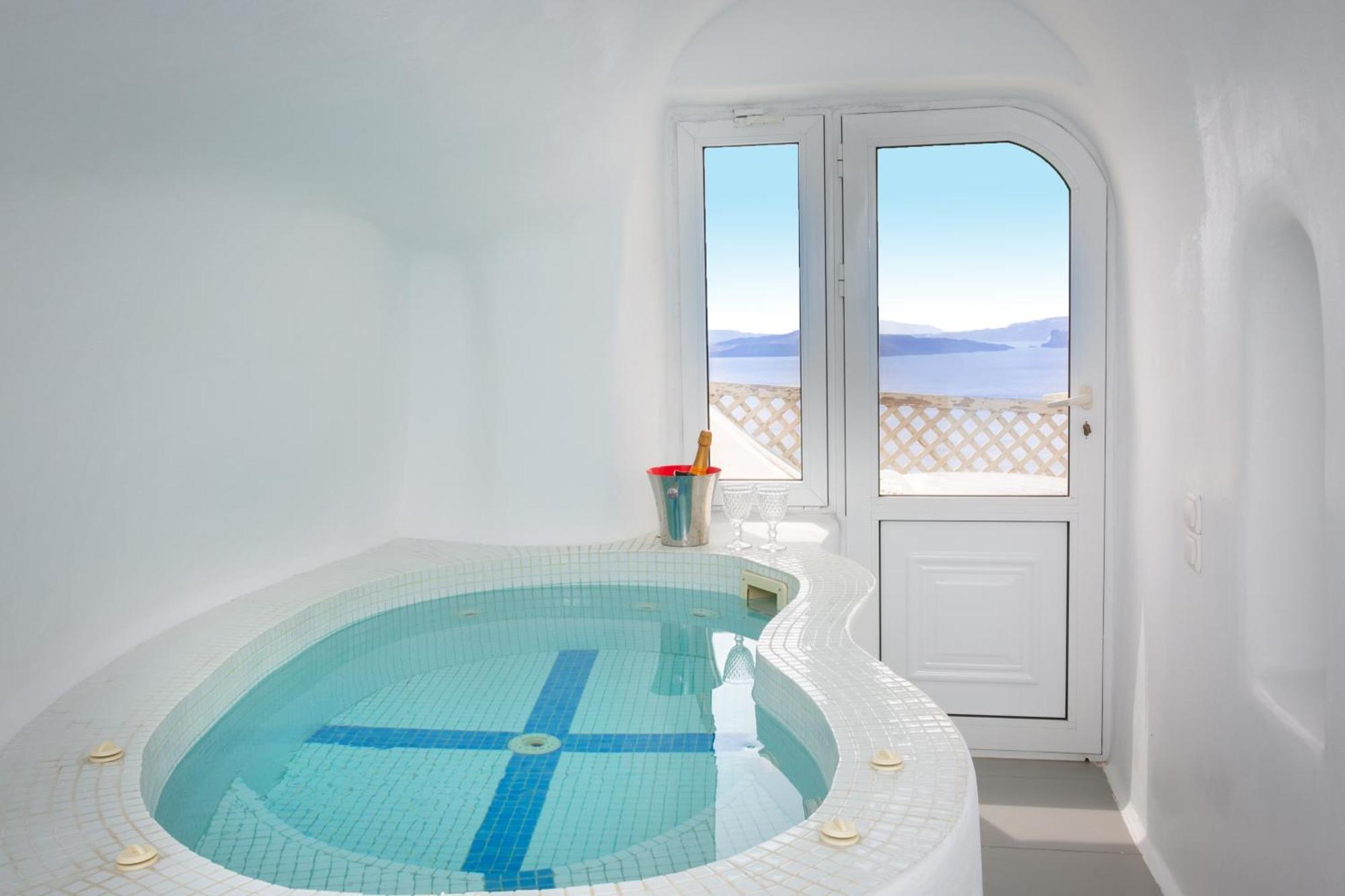 Vogue Suites Oia  Exterior photo